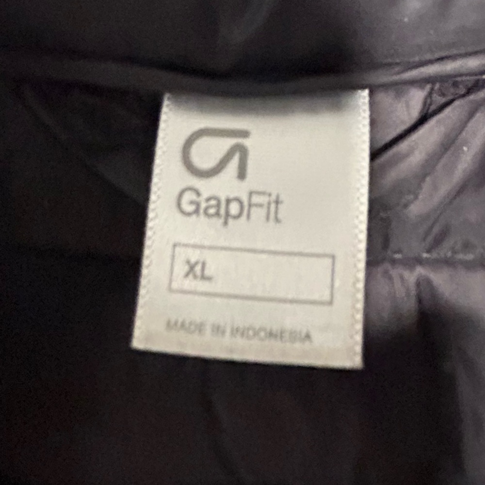 Black puffer lightweight jacket with fleece sleeves. - Picture 3 of 6